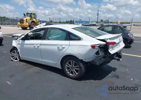 2016 Hyundai Sonata Se из США, поврежденный, VIN 5NPE24AFXGH398440